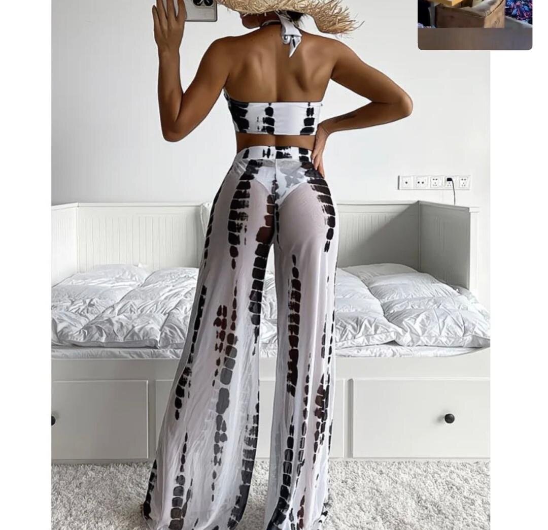 Nuisette en dentelle rouge