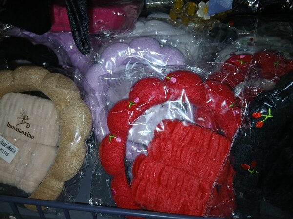 Serre-tête en tissu cerise