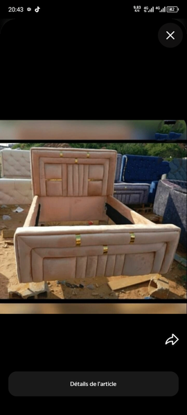 Pouf coffre en cuir beige avec rangement