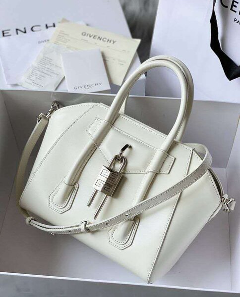 SAC GIVENCHY