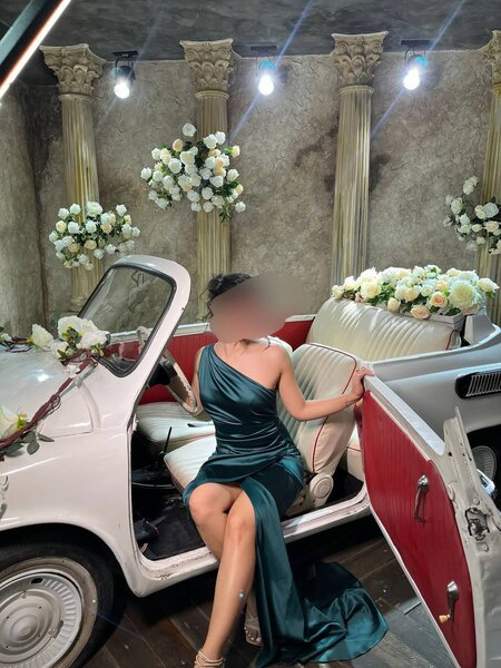 Изумрудное вечернее платье