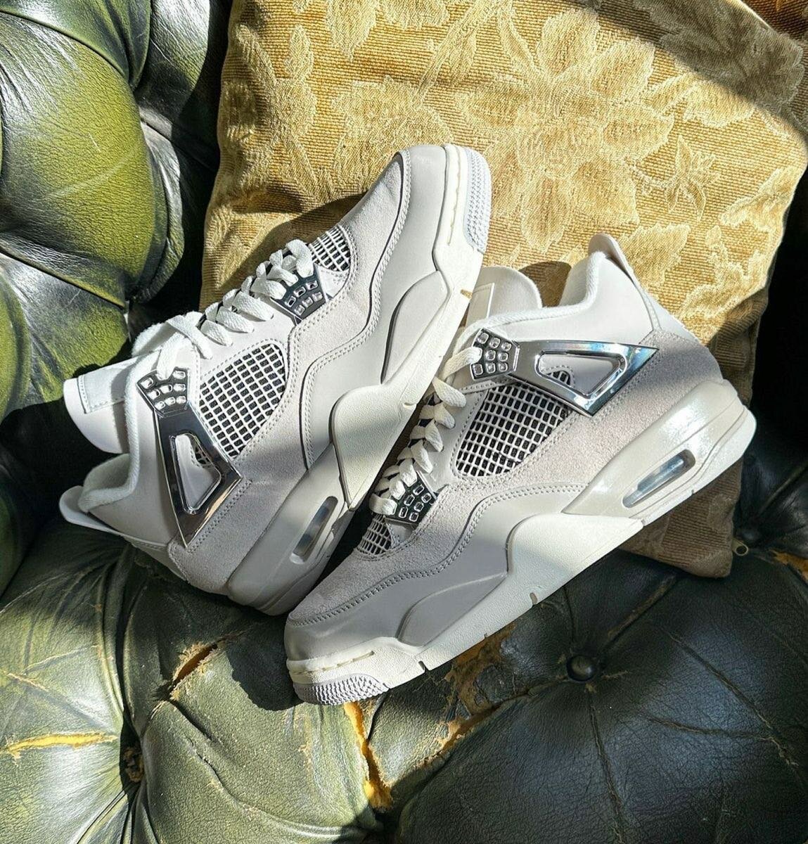 Air Jordan 4 Retro