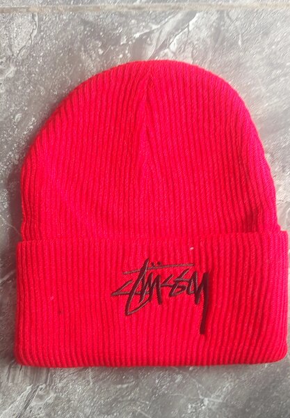 Bonnet rouge Stussy unisexe