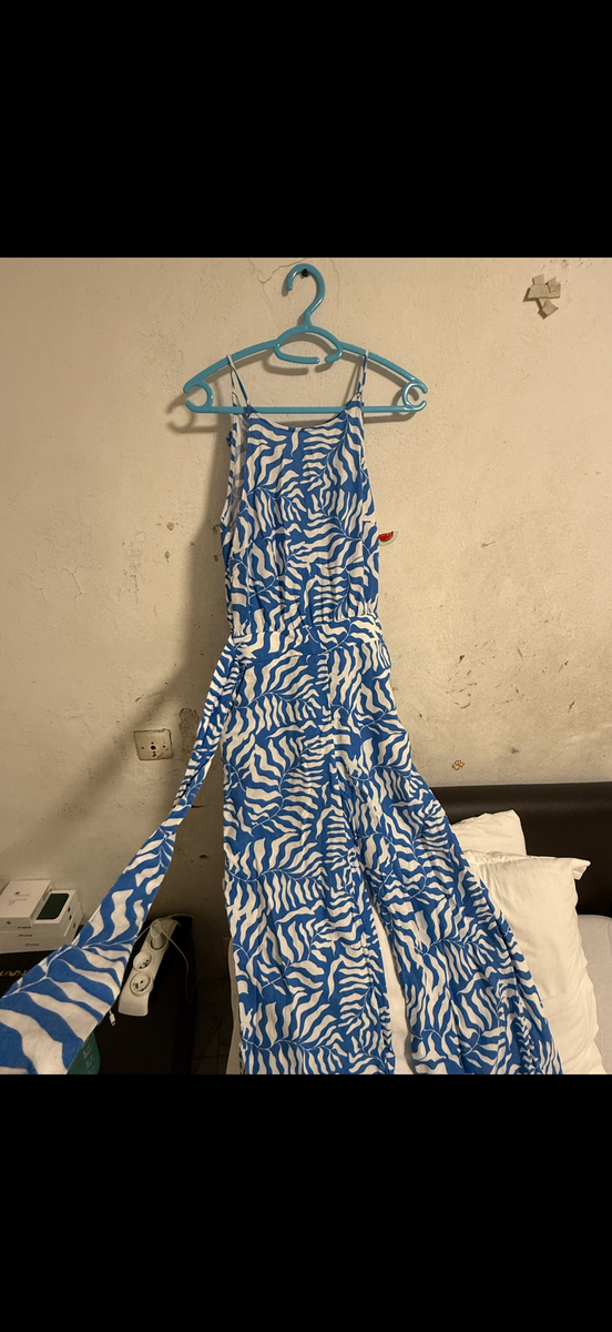 Combinaison à motif bleu et blanc