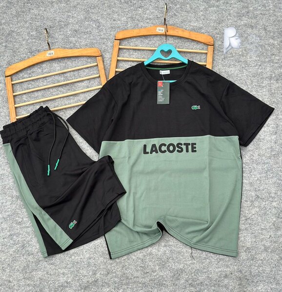 Ensemble Lacoste T-shirt et Shorts