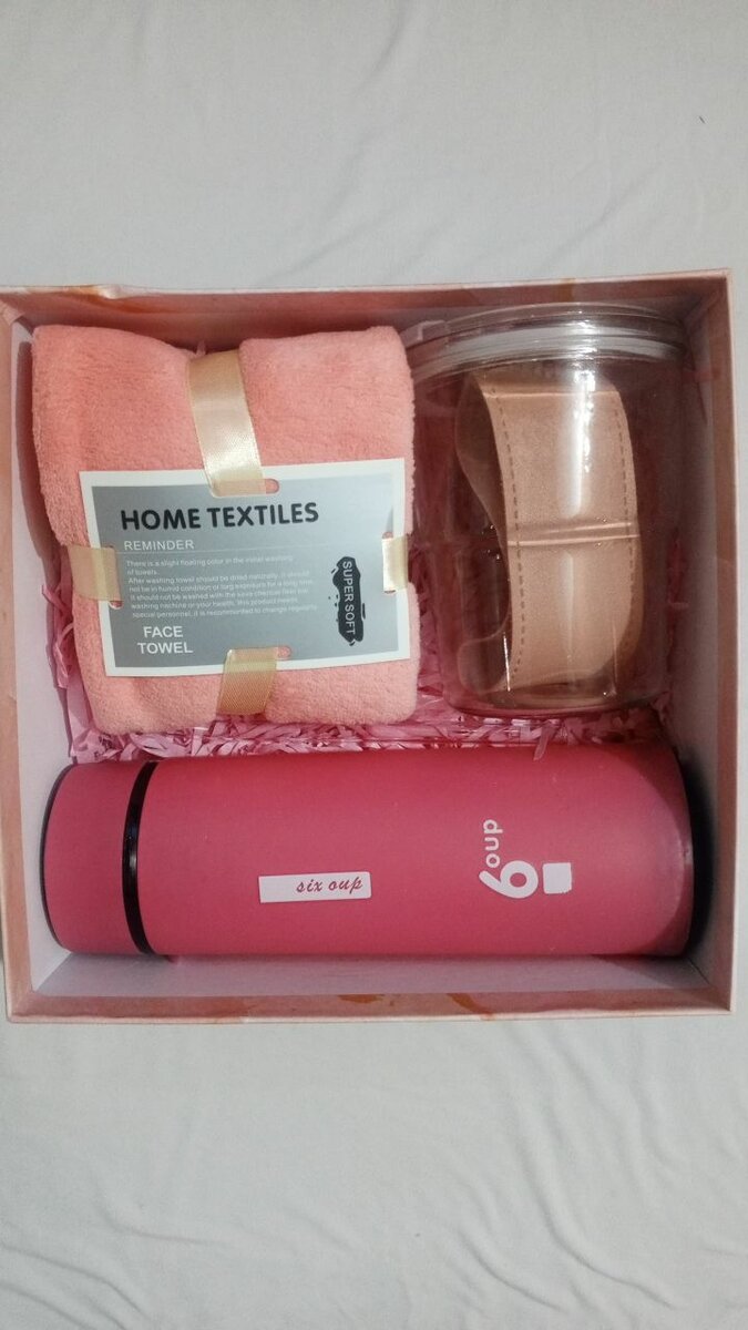 Ensemble Cadeau Gourde Isotherme et Serviette