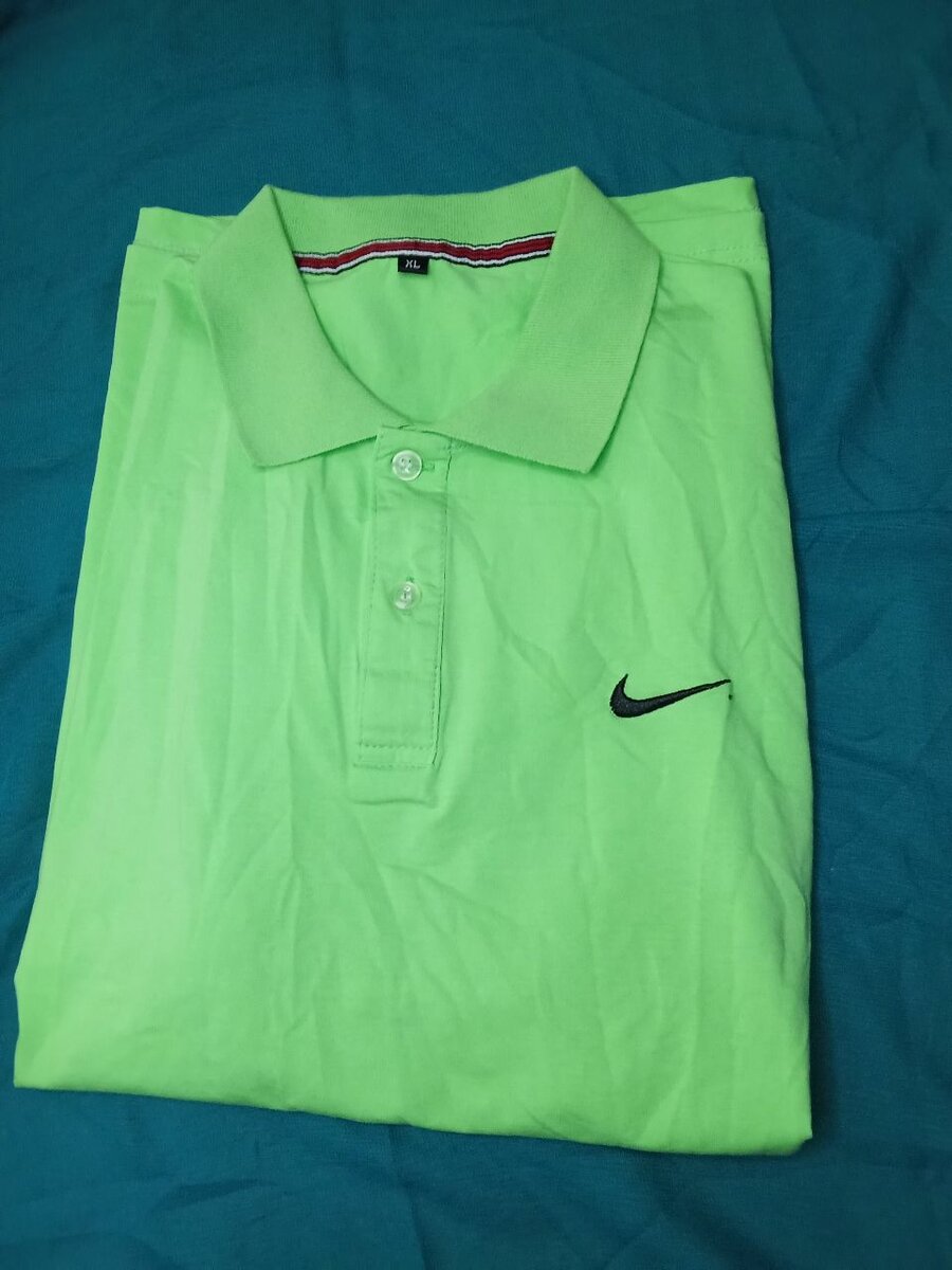 Polo vert pour homme