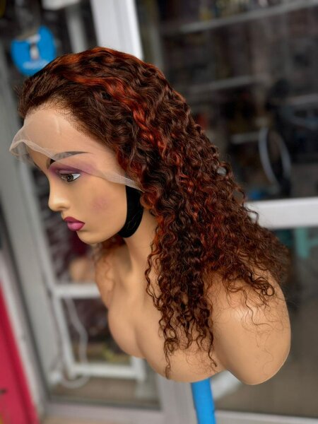 Perruque frisée ombrée