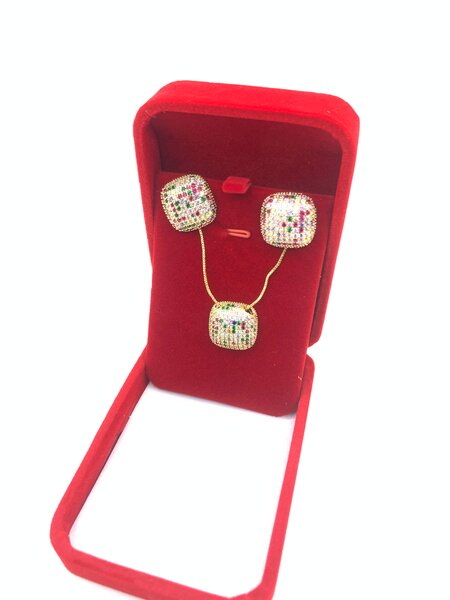 Chaîne or plaqué pour femmes