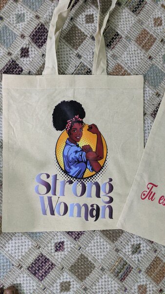 Tote bag
