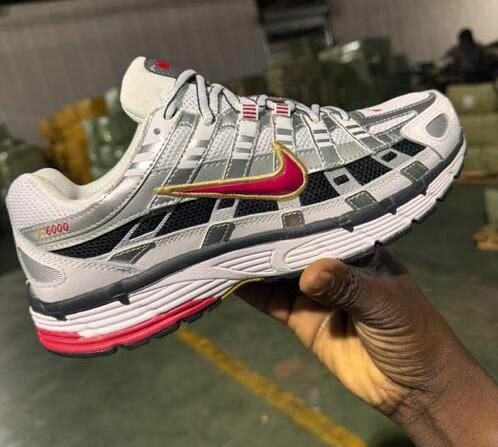 Baskets élégantes confortables