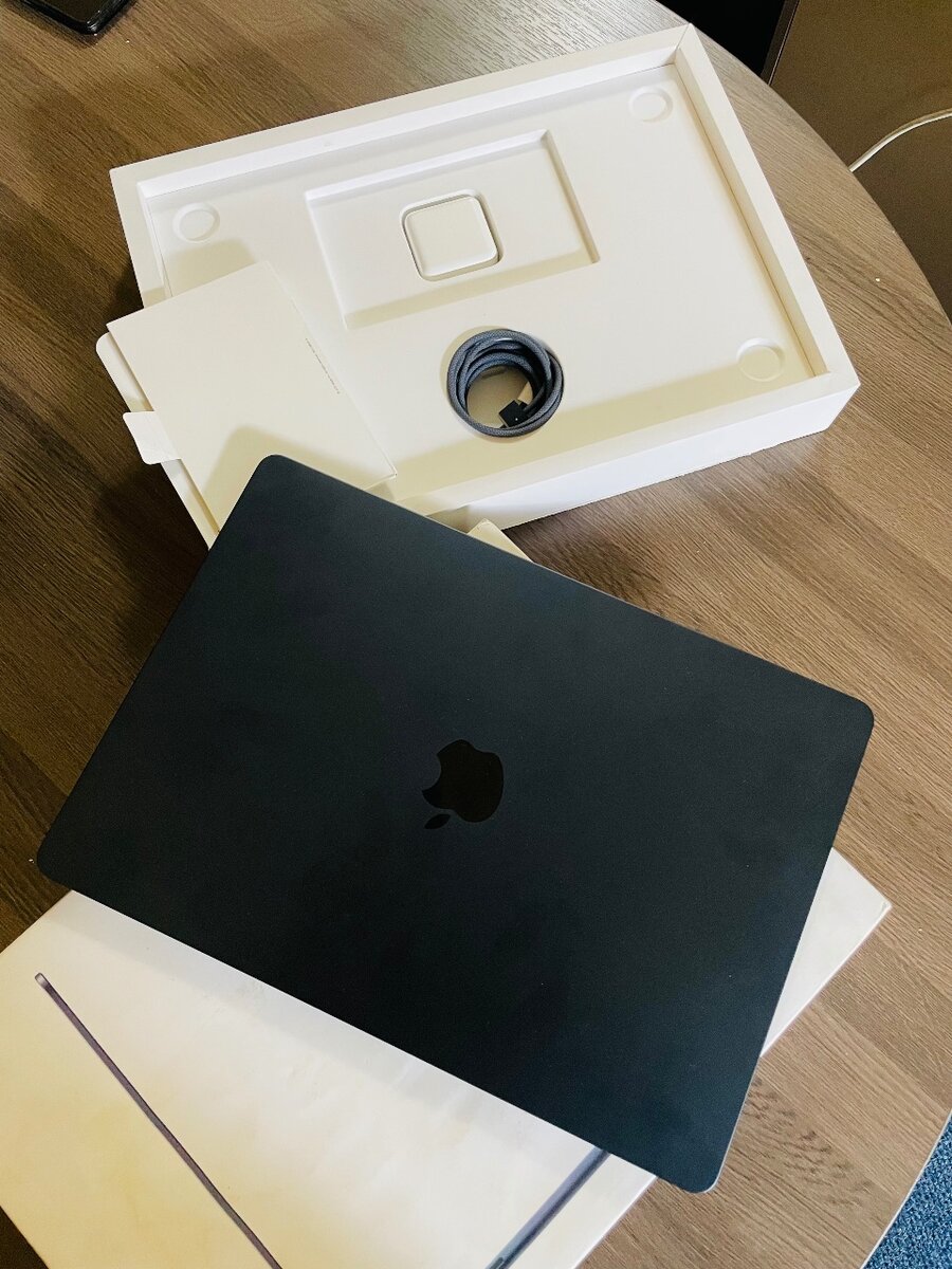 Super-neat UK  MacBook Air 2023 (m2)