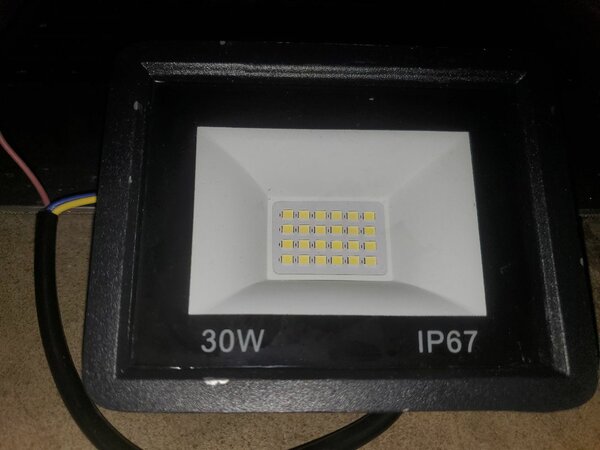 Projecteur LED extérieur 30W