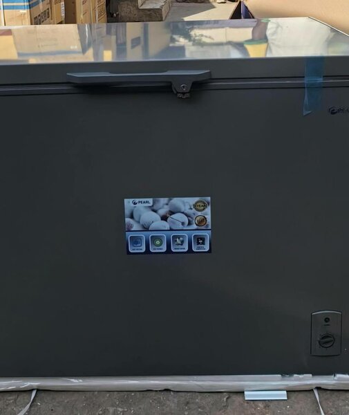 Pearl chest freezer
