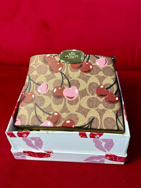 Sac à main élégant strass