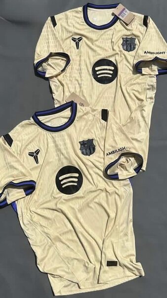 Maillots de football élégants