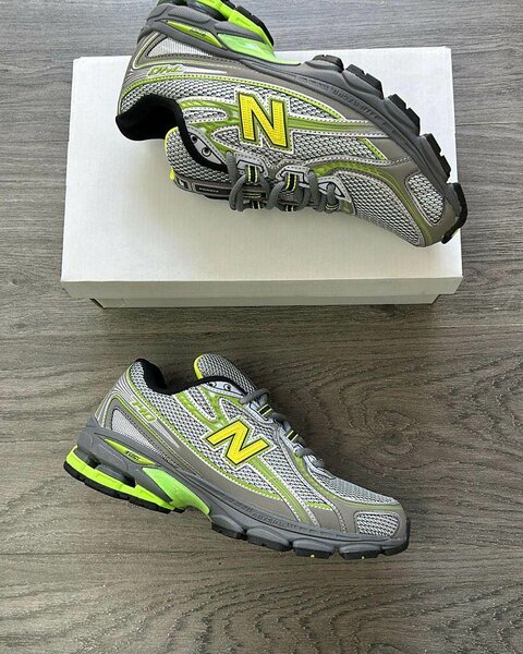 New Balance 740