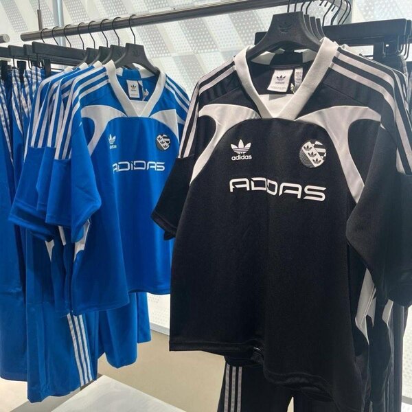 Maillot Adidas rétro unisexe