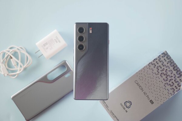 Techno Camon40(5G+