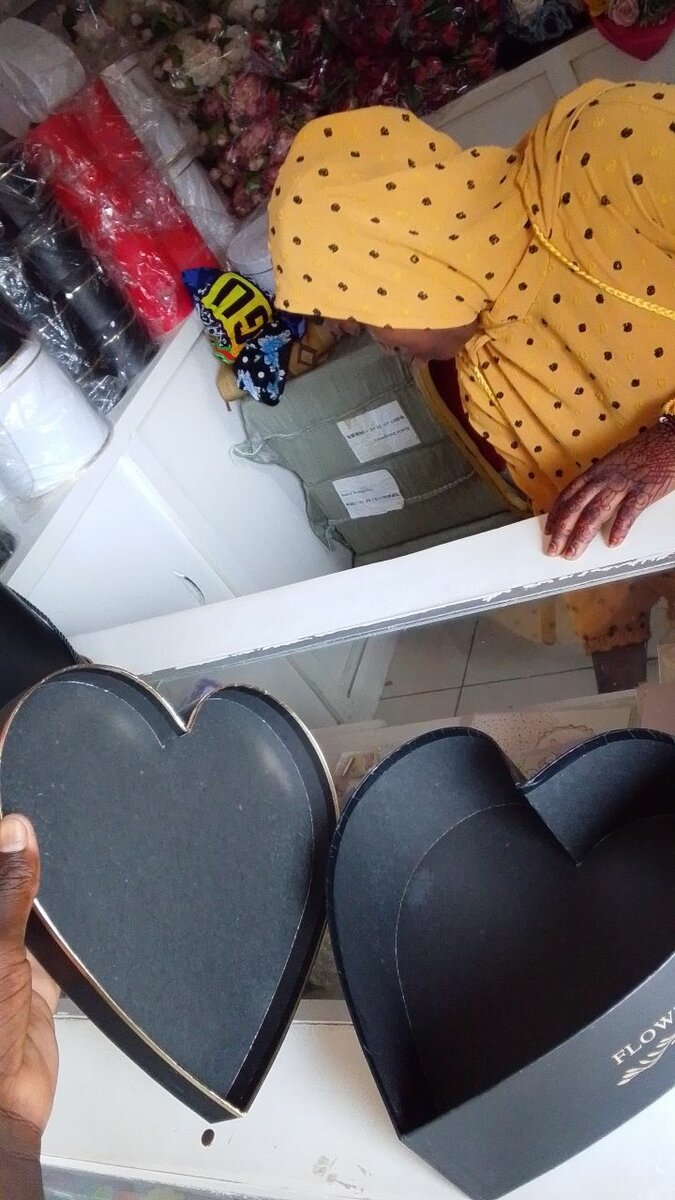 Boîte en cœur cadeau élégante