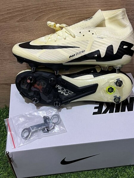 Crampons de foot pro