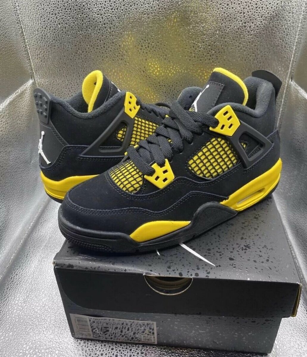 JORDAN 4