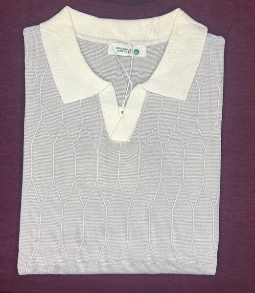 Polo en maille gris élégant