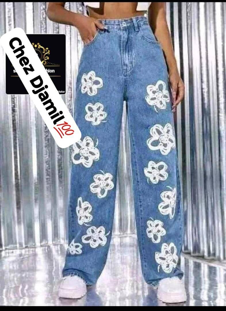 Jeans à motif floral