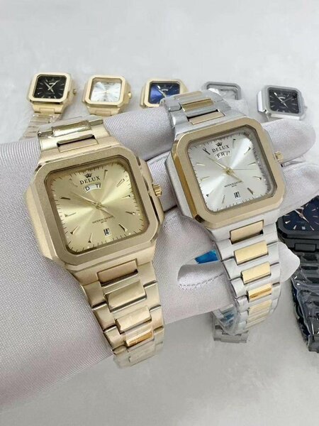 Montres carrées élégantes