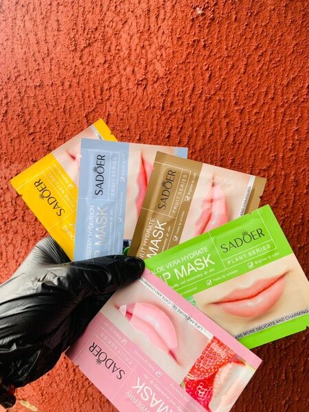 Masque de lèvres et de cernes