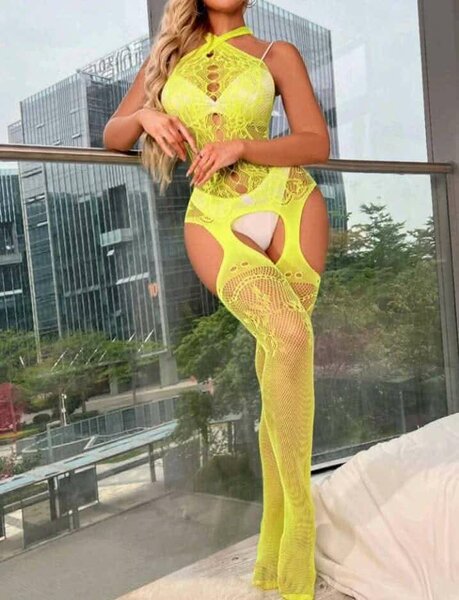 Robe sexy en dentelle jaune