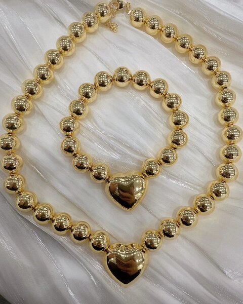 Elegant Gold Bead Necklace Set