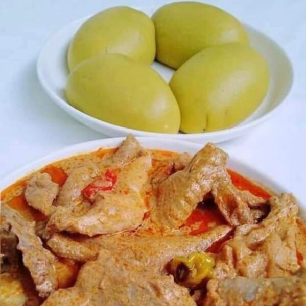 FOUTOU SAUCE ARACHIDE POULET