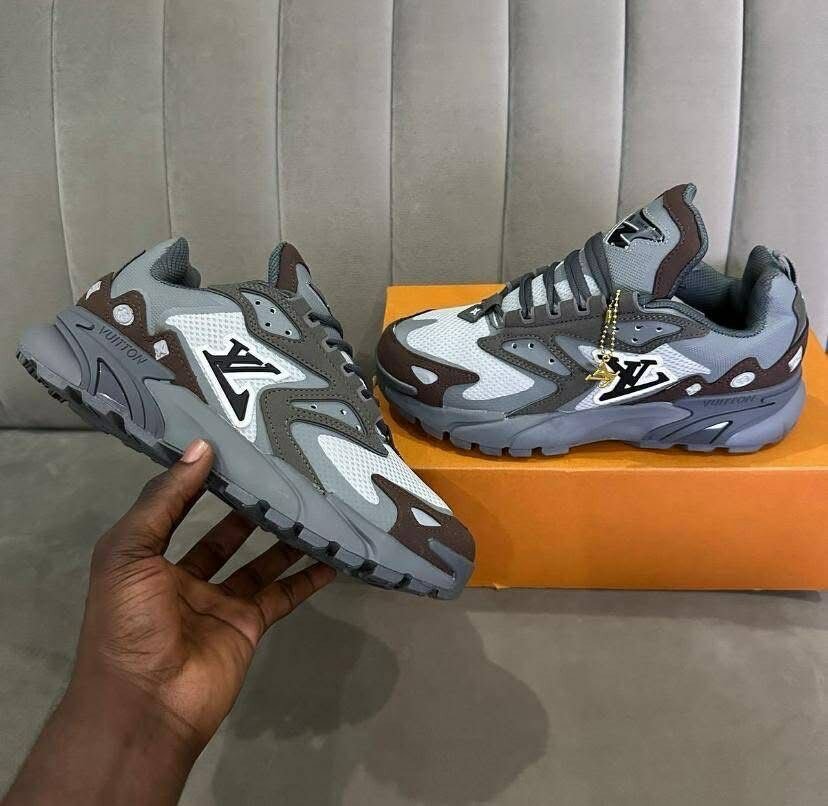 LOUIS VUITTON CLASSIC WEAR