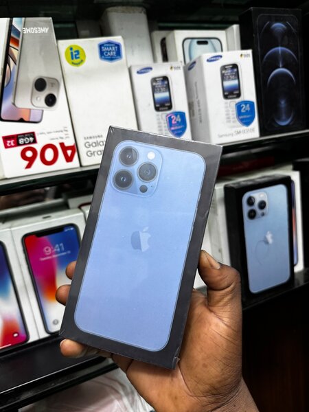 iPhone 13 Pro 128giga scellé