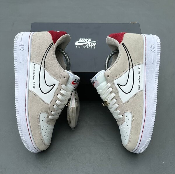 Nike Air Force 1 Sneakers