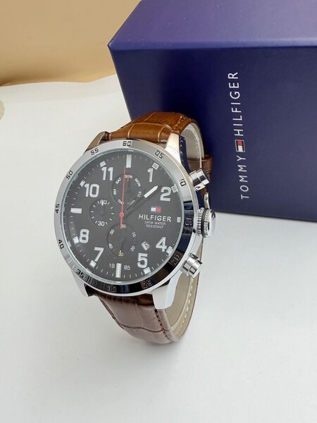 Montre Homme Tommy Hilfiger Élégante