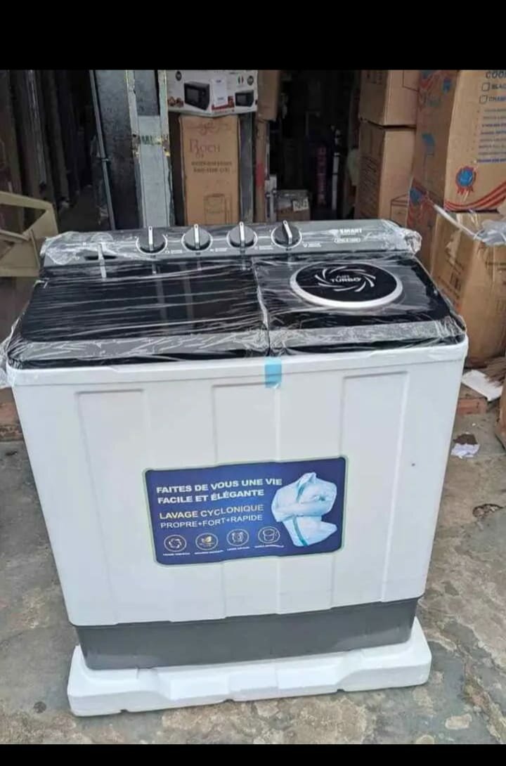 Lave-linge semi-automatique avec essoreuse