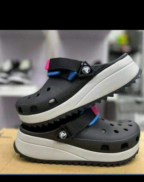 Chaussures Crocs NBA noir homme