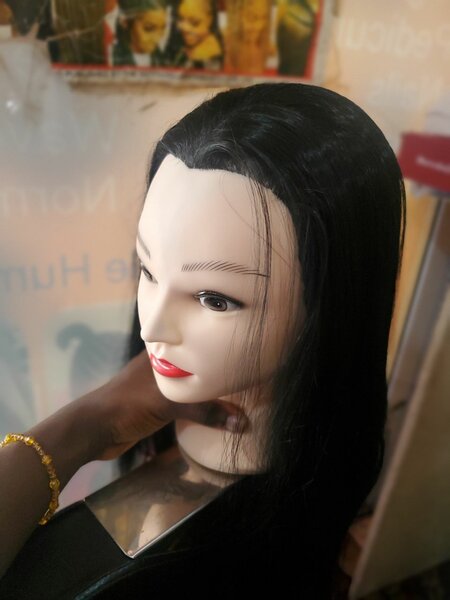 Mannequin hair