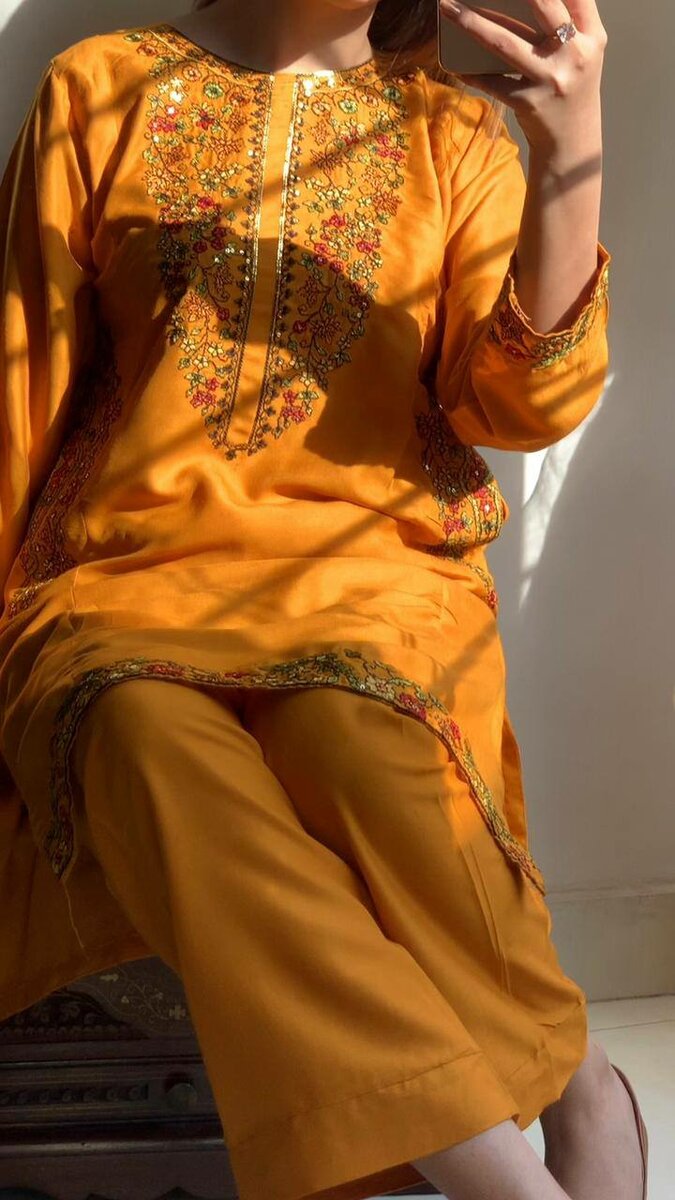 Linen sequence pocket embroidery 2p suit for girls and women