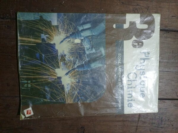 Livre Physique Chimie 3ème