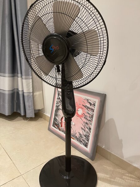 Ventilateur sur pied réglable