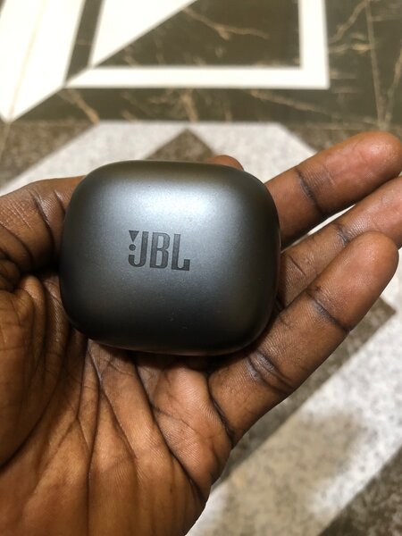 Preowned JBL Live pro 2 Bluetooth Earbuds