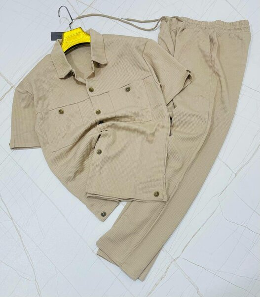 Casual Men's Top/Down (30-40)