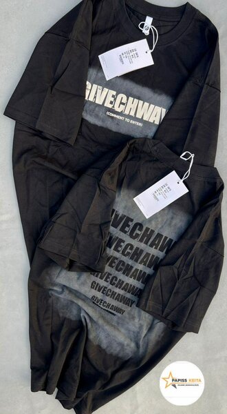 T-shirt noir unisexe tendance