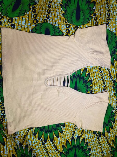 Top sans manches élégant femme