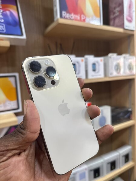 iPhone 14pro 128giga CE