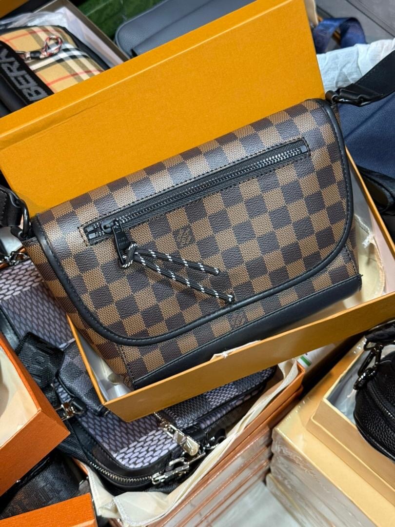 Sac à bandoulière Louis Vuitton