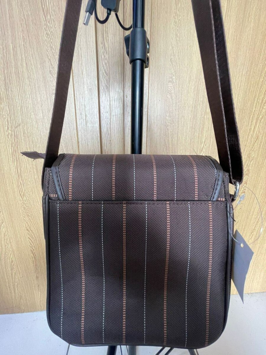 Sac bandoulière CAT élégant